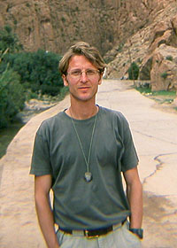 Neil en la Garganta del Todra, Marruecos